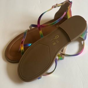 Size 8 mix no.6 rainbow color slippers
